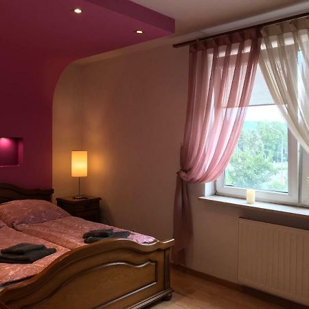 キェルツェApartament "Cleopatra" Z Garazem Podziemnym, Faktury Vatアパートメント エクステリア 写真