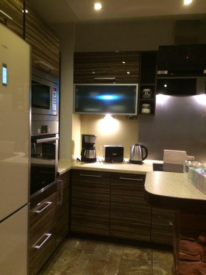 キェルツェApartament "Cleopatra" Z Garazem Podziemnym, Faktury Vatアパートメント エクステリア 写真