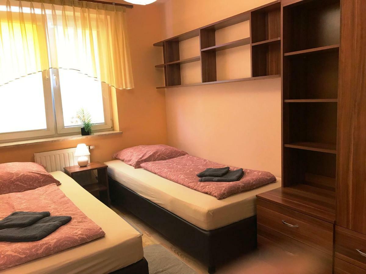 キェルツェApartament "Cleopatra" Z Garazem Podziemnym, Faktury Vatアパートメント エクステリア 写真
